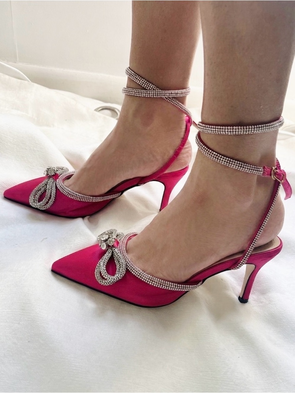 Fuchsia Crystal-Embellished Wrap around Pointed Toe Strappy kitten heels 7.5 - Picture 4 of 7